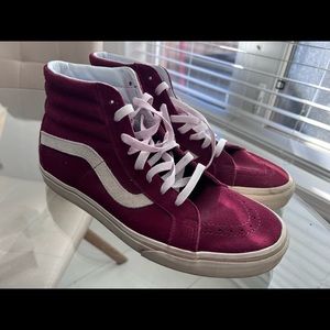 Men’s Vans hi top skate shoes